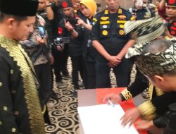 Datuk Panglima Pucuk Lantik Pengurus DPD LLMB Kota Pekanbaru Yang Di Nakhodai Muhamamd Uzer